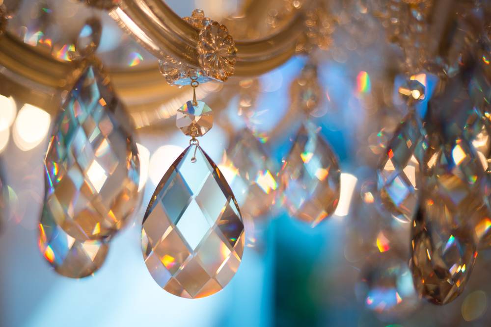 Signs it’s time to have your chandelier cleaned